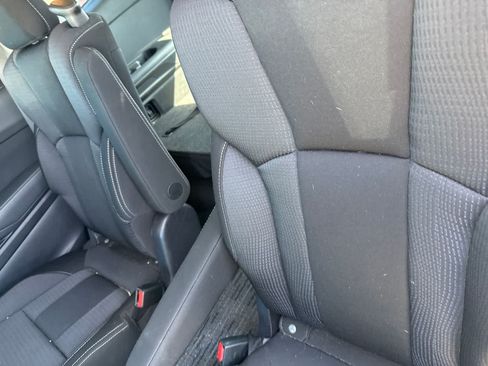 Used 2023 Subaru Ascent Premium w/ Convenience Package AWD/4WD image 16