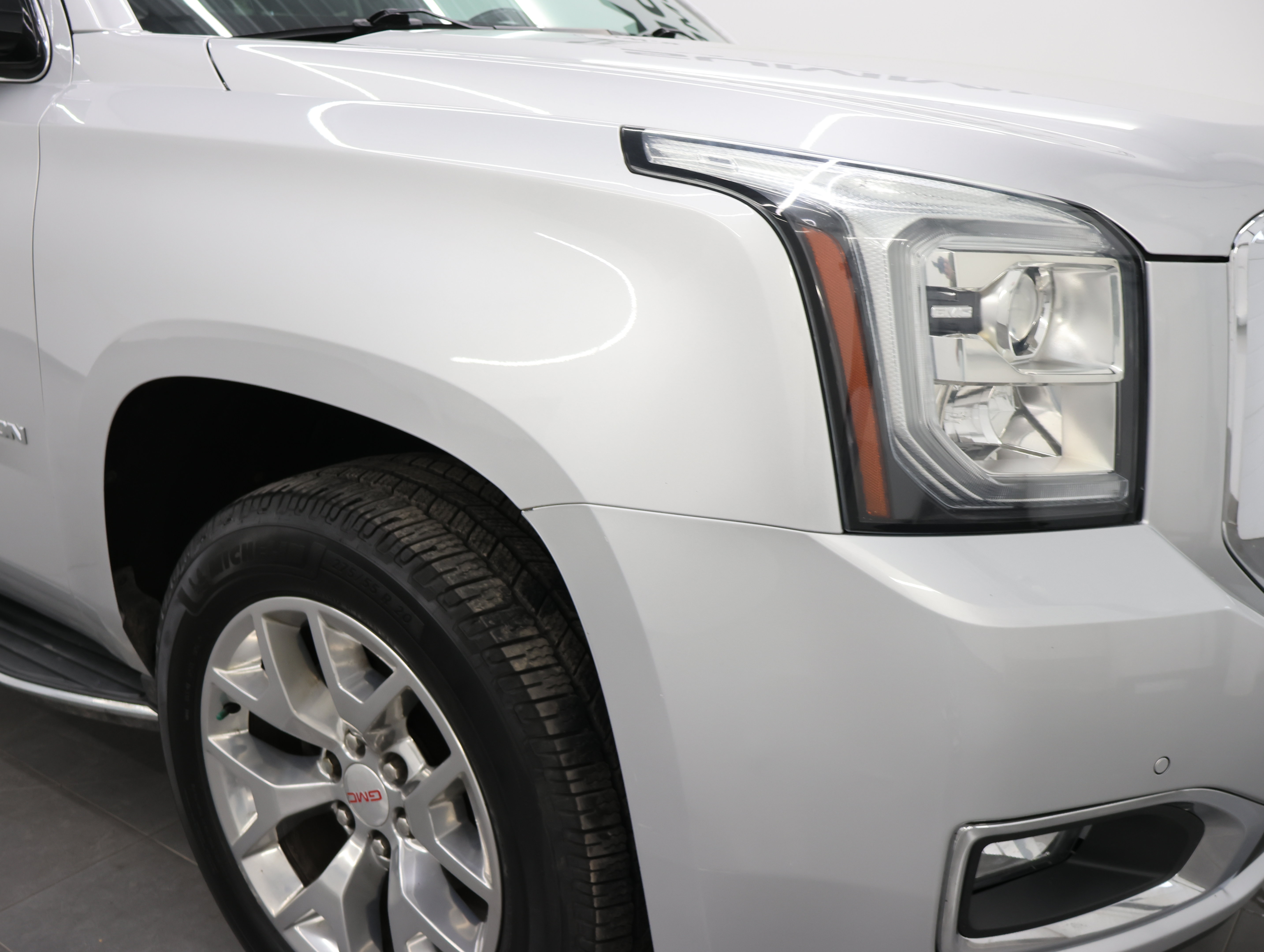 Used 2018 GMC Yukon SLE w/ SLE Value Package AWD/4WD image 23