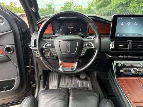Used 2021 Lincoln Navigator Reserve RWD image 16