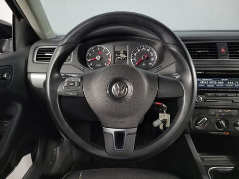 Used 2014 Volkswagen Jetta SE FWD image 19