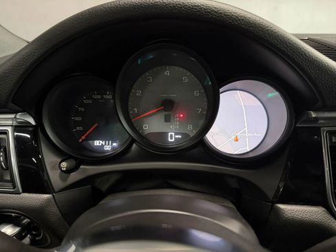 Used 2017 Porsche Macan S image 12