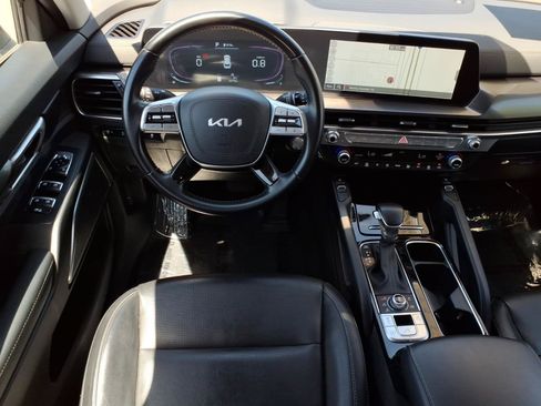 Used 2025 Kia Telluride S AWD/4WD image 17
