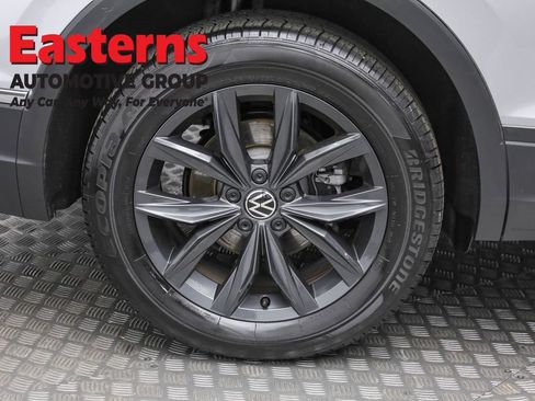 Used 2024 Volkswagen Tiguan Wolfsburg Edition image 29