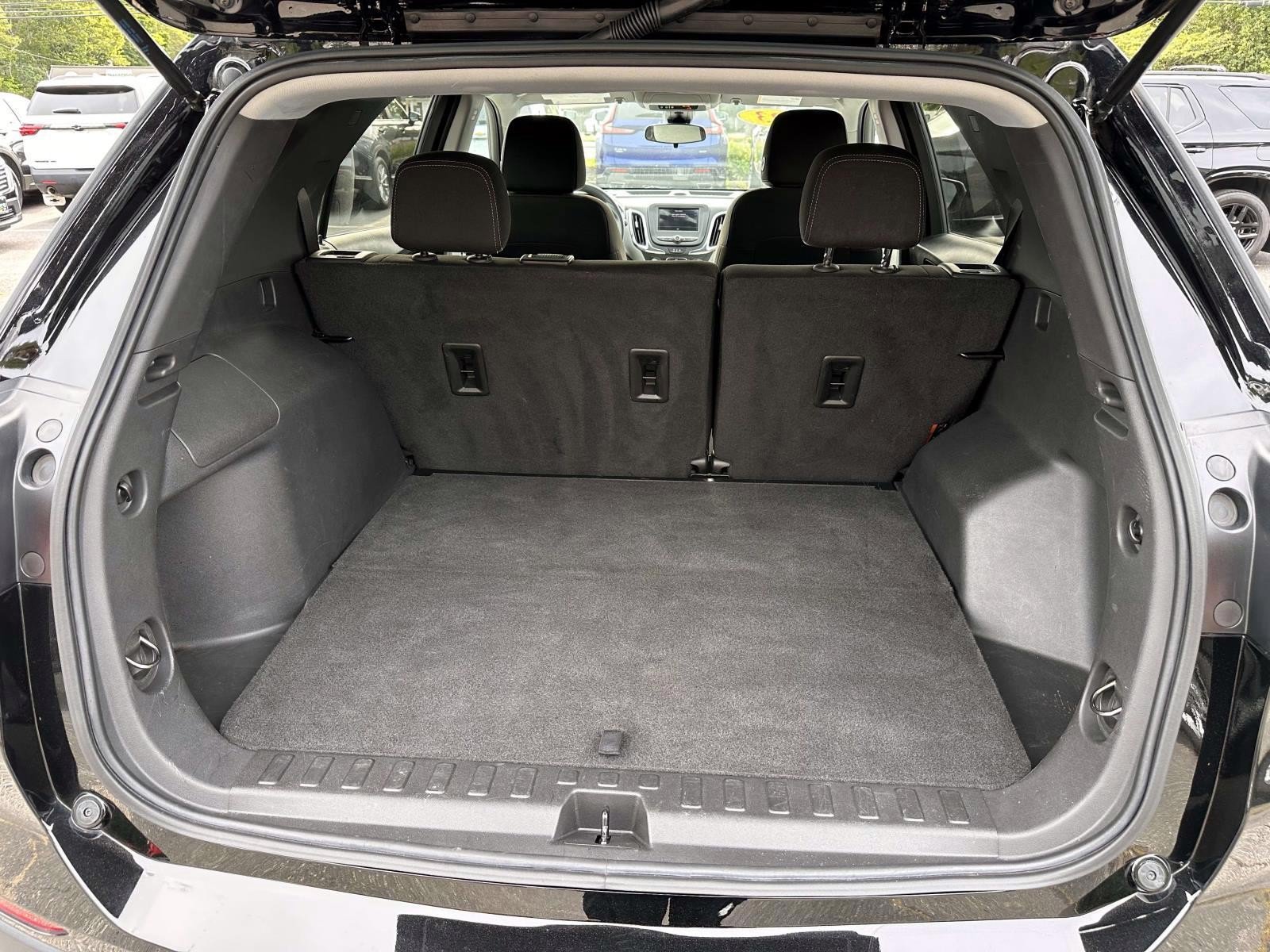 Used 2023 Chevrolet Equinox LS w/ LS Convenience Package AWD/4WD image 7