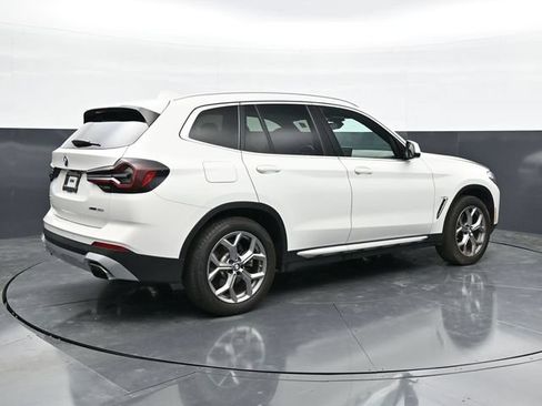 Used 2024 BMW X3 xDrive30i w/ Premium Essential Package AWD/4WD image 2