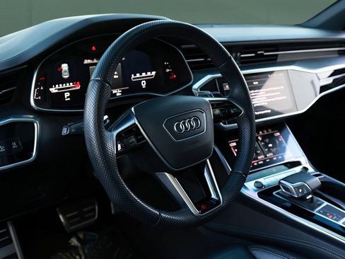 Used 2021 Audi RS 7 Sportback w/ Black Optic Package AWD/4WD image 24