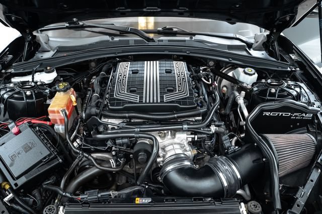 Used 2018 Chevrolet Camaro ZL1 RWD image 30