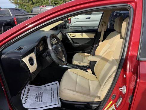 Used 2017 Toyota Corolla XLE FWD image 7