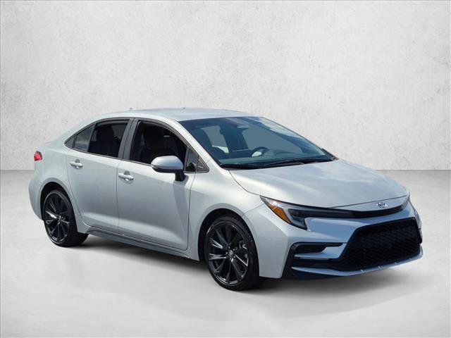 Used 2024 Toyota Corolla SE FWD image 3