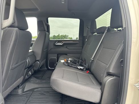 New 2026 GMC Sierra 2500 SLE w/ SLE Value Package; AWD/4WD image 13