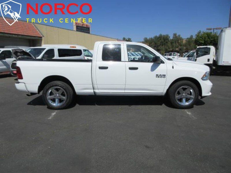 Used 2015 RAM 1500 Express RWD image 1