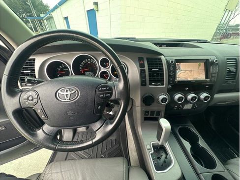 Used 2011 Toyota Sequoia Limited image 14