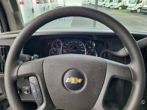 New 2025 Chevrolet Express 3500 w/ Power Convenience Package image 17