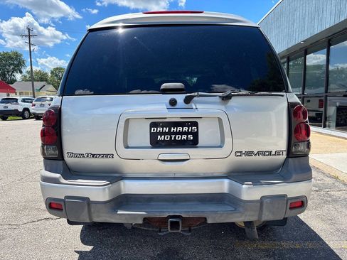 Used 2004 Chevrolet TrailBlazer 4WD w/ LT Package 1 image 8