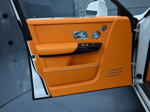 New 2027 Rolls-Royce Phantom Sedan RWD image 15