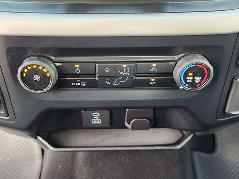 Used 2023 Ford F150 XLT AWD/4WD image 18