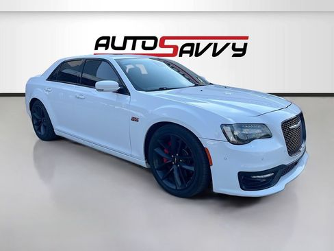 Used 2023 Chrysler 300 C RWD image 1