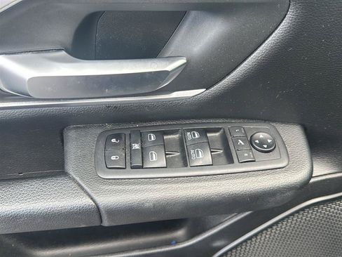 Used 2021 RAM 1500 Big Horn AWD/4WD image 16