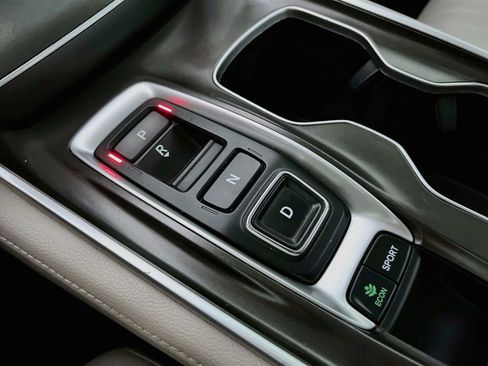Used 2022 Honda Accord Touring image 17