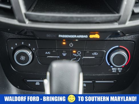 Used 2021 Ford Transit Connect XL image 25