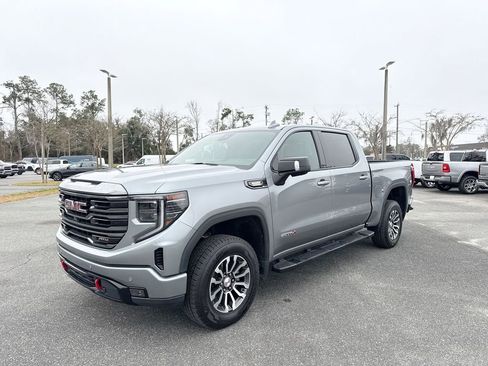 Used 2023 GMC Sierra 1500 AT4 w/ Technology Package image 7