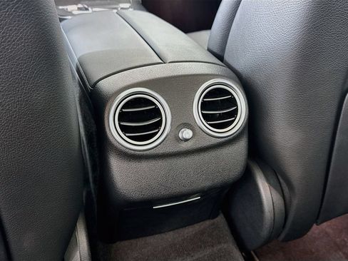 Used 2022 Mercedes-Benz E 350 Sedan image 28