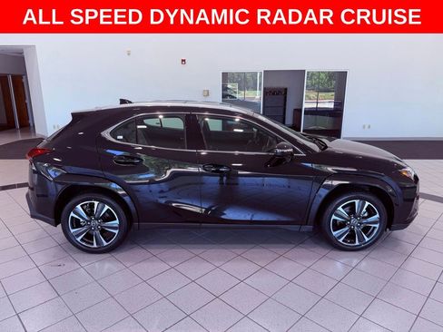 Used 2024 Lexus UX 250h FWD w/ Premium Package image 9