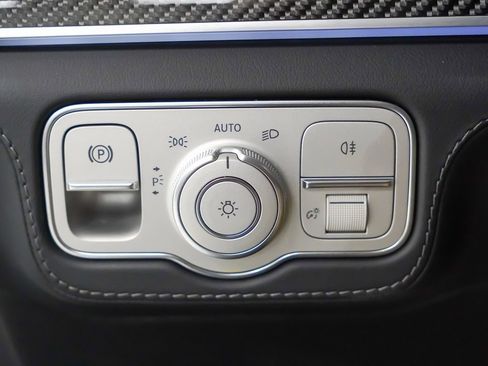 Used 2023 Mercedes-Benz GLS 63 AMG 4MATIC image 25