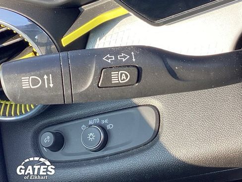 Used 2024 Chevrolet Trax LT w/ Driver Confidence Package FWD image 26