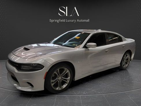Used 2020 Dodge Charger R/T RWD image 4