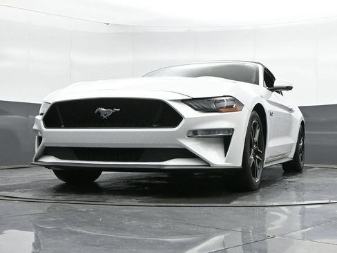 Used 2018 Ford Mustang GT Premium RWD image 45