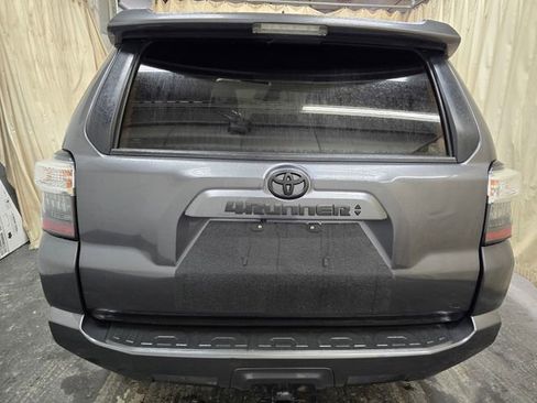 Used 2021 Toyota 4Runner SR5 image 7