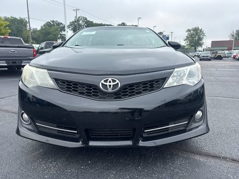 Used 2012 Toyota Camry SE FWD image 3