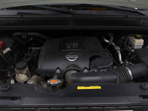 Used 2014 Nissan Titan SV w/ SV Premium Utility Package image 31