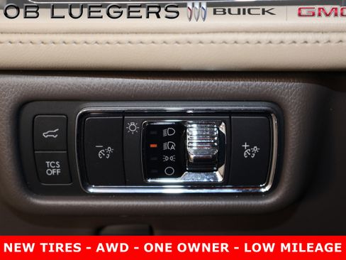 Used 2022 Lincoln Nautilus Reserve image 30