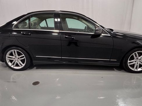 Used 2014 Mercedes-Benz C 300 4MATIC Sedan image 4