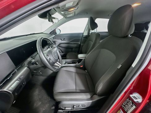 Used 2025 Hyundai Kona SEL FWD image 13