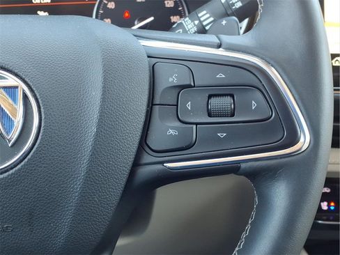 Used 2023 Buick Envision Avenir image 31