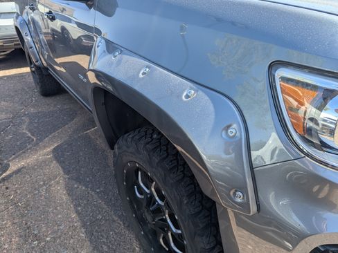 Used 2022 Chevrolet Colorado Z71 w/ Safety Package image 9