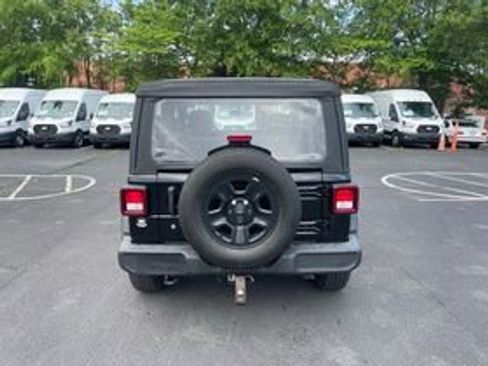 Used 2020 Jeep Wrangler Sport AWD/4WD image 4