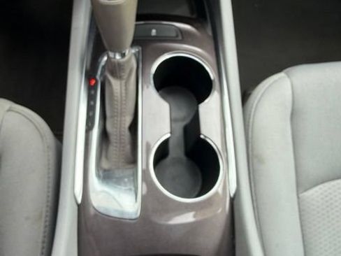Used 2020 Chevrolet Malibu LT FWD image 24