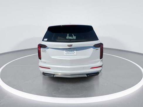 Used 2024 Cadillac XT6 Premium Luxury w/ Technology Package AWD/4WD image 7