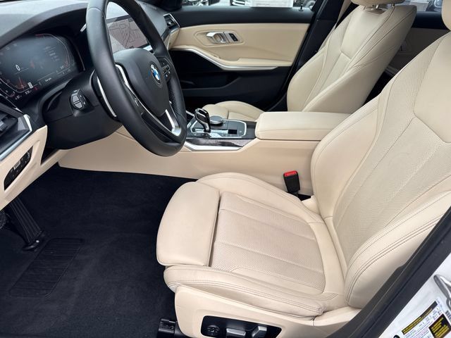 Used 2022 BMW 330i Sedan w/ Driving Assistance Package RWD image 25