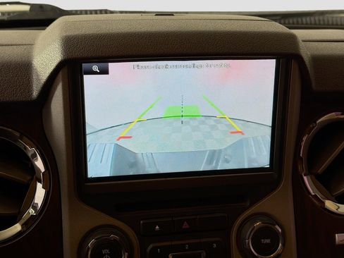 Used 2016 Ford F250 Lariat w/ Lariat Interior Package image 18