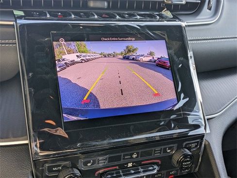 New 2025 Jeep Grand Cherokee L Laredo image 17