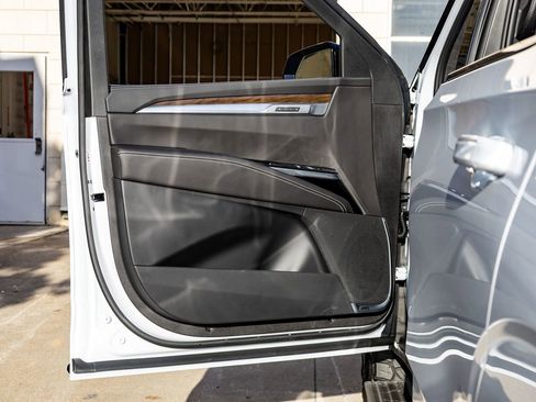 Used 2026 Cadillac Escalade Platinum Sport w/ LPO, Floor Liner Package image 35