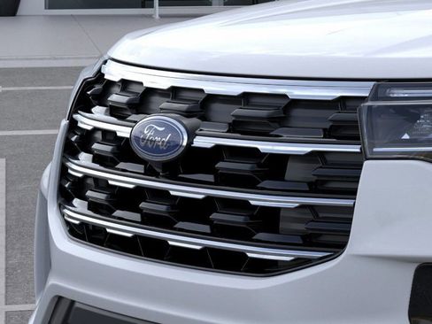 New 2026 Ford Explorer Active image 17