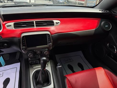 Used 2015 Chevrolet Camaro SS w/ Commemorative Special Edition RWD image 62