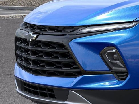 New 2026 Chevrolet Blazer LT w/ Sound & Technology Package AWD/4WD image 13