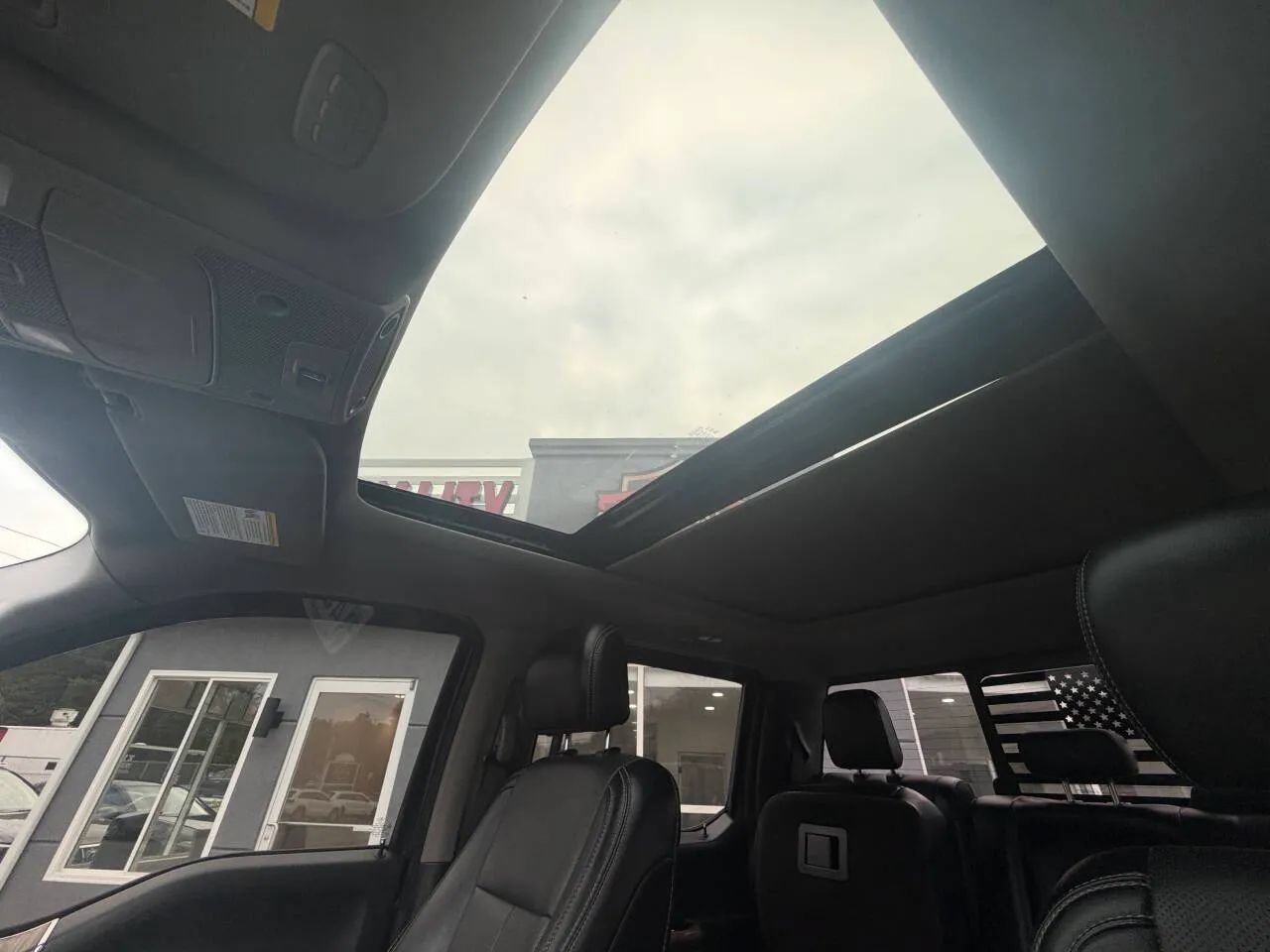 Used 2018 Ford F150 Lariat w/ Equipment Group 501A Mid AWD/4WD image 17